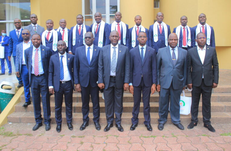 Sécurisation du patrimoine foncier: 9 nouveaux géomètres experts prêtent serment à Abidjan